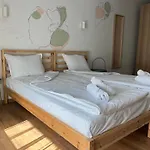Yosi - Sapareva Banja